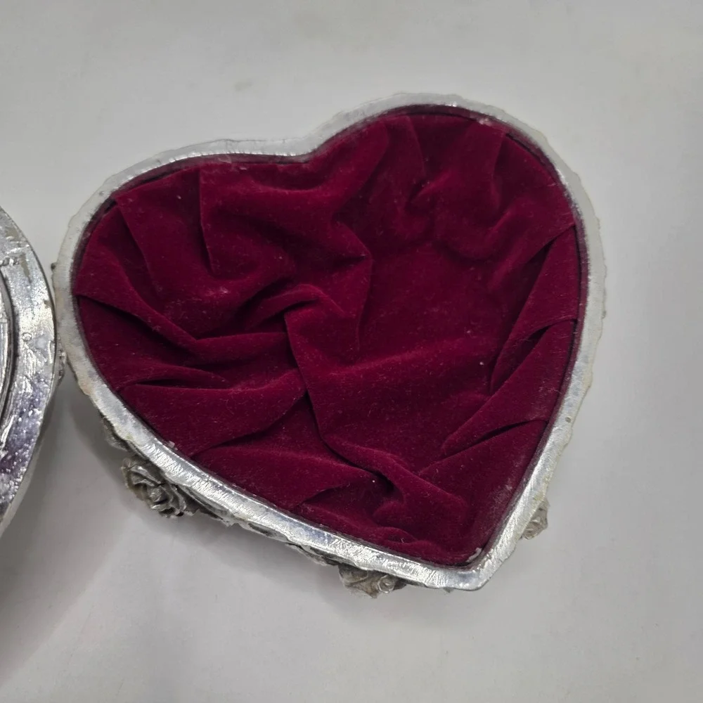 Vintage Silver Heart Trinket Box 3D Rose Floral Ornate Velvet Lined Jewelry Case